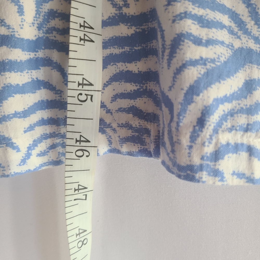 H&M Blue and White Vneck Patterned  Calf Length Dress Balloon 3/4 Sleeves - Picture 7 of 8